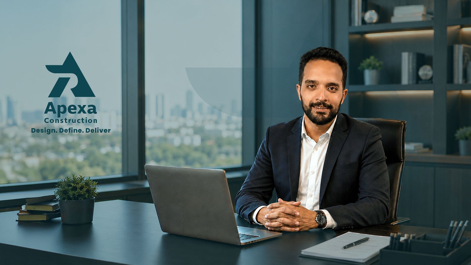 المهندس أحمد فؤاد في مكتب Apexa